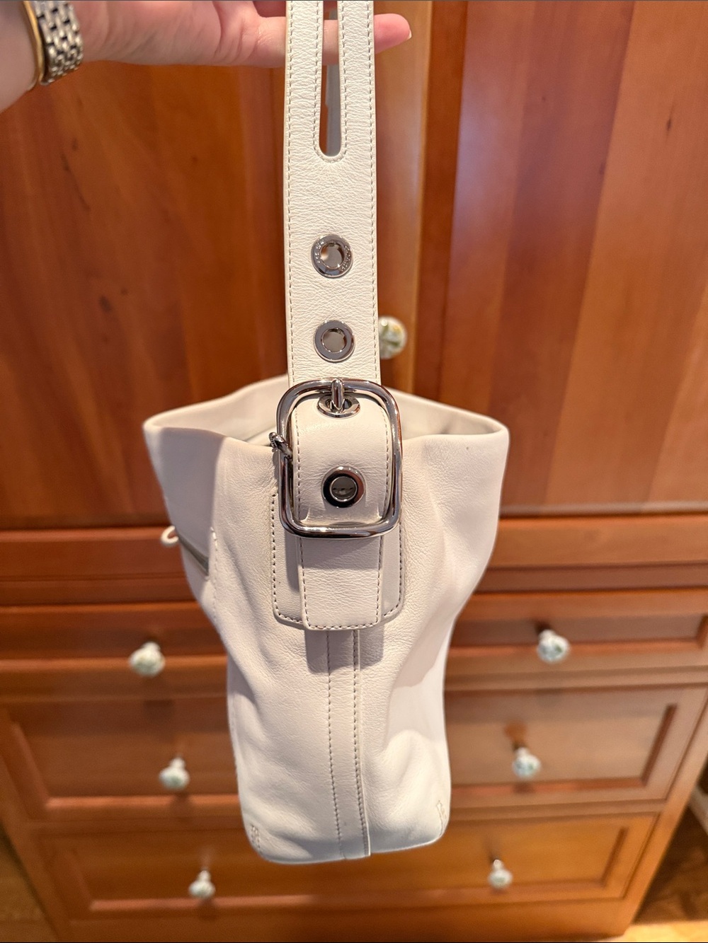 Coach East West Legacy Bag in White Leather - Picture 6 of 7